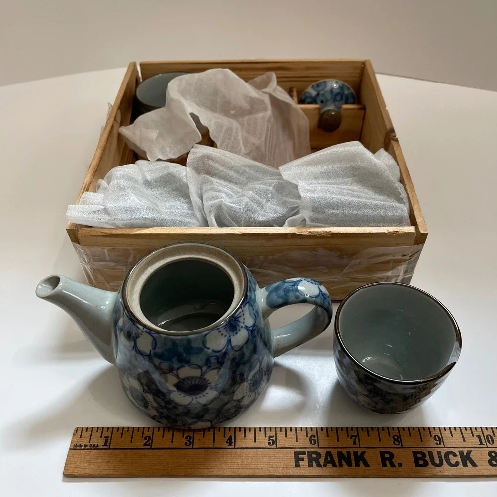 Blue Floral Ceramic Japanese Tea Set Teapot and 5 Cups with Wooden Box